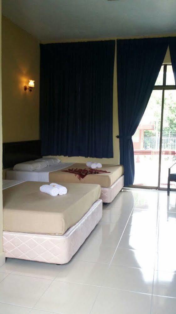 Hji Residensi Hotel Kuah Luaran gambar